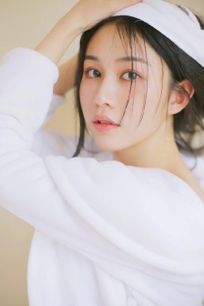 13学生JK制服自慰出白浆